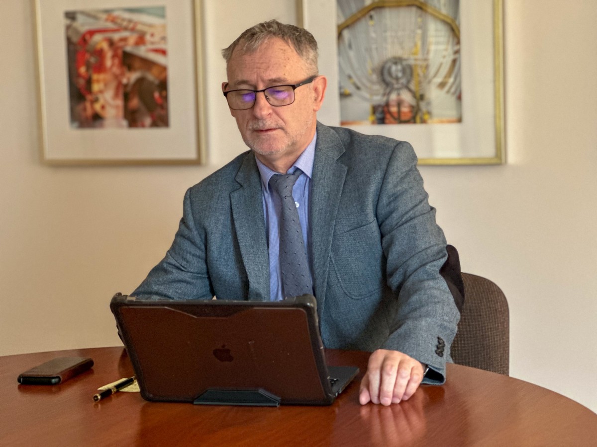 Prof. Kurek nie doczekał dziesięciolecia na czele Narodowego Centrum Badań Jądrowych (upłynęłoby w październiku). To efekt problemów reaktora MARIA, który od dwóch dni nie ma ważnego zezwolenia na eksploatację.