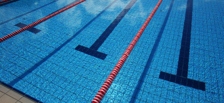 Śmierć 54-latka na basenie. Prokuratura wyjaśnia okoliczności