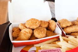 Czterolatka poparzyła się nuggetsem z McDonald's. Dostanie ponad 3 mln zł odszkodowania