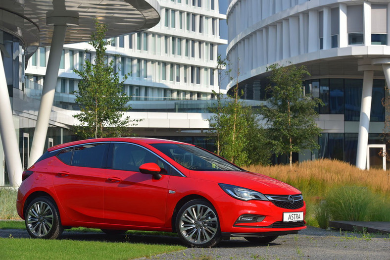 Nowy Opel Astra