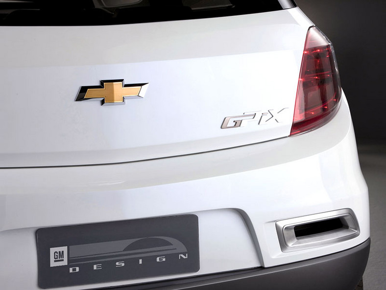 Chevrolet GPiX: koncept 2-drzwiowego crossovera