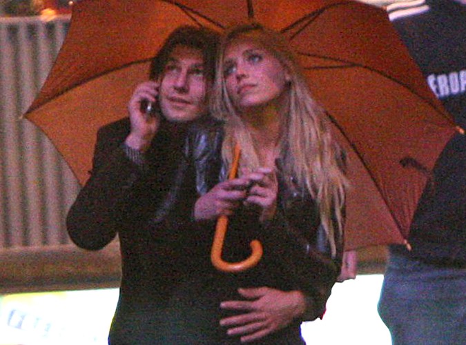 Piłkarz oprowadzał swoją miłość po Warszawie