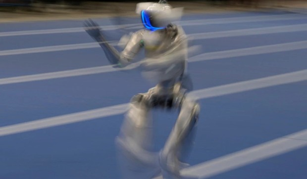Kineski robot Lajtning 