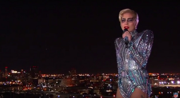 Występ Lady Gaga na Super Bowl przejdzie do historii. Zobacz niezwykłe show WIDEO