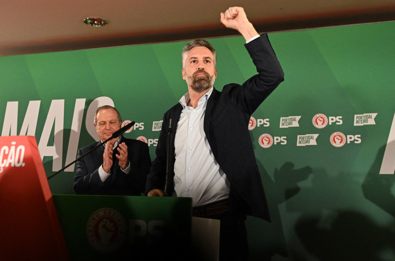 Lider Partii Socjalistycznej Pedro Nuno Santos przemawia podczas wieczoru wyborczego w Lizbonie, Portugalia, 10 marca 2024 r.