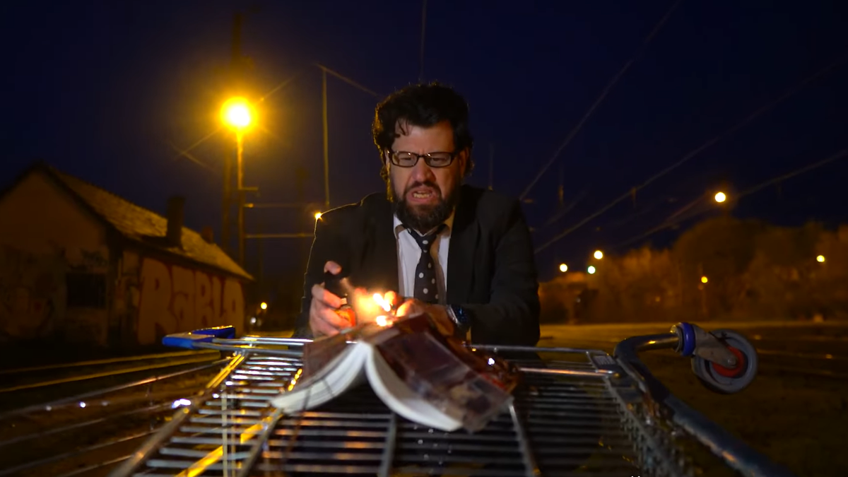 Puzsér Róbert kőkeményen nekiment Dopemannak, rappelve osztotta ki: „Lacika, egy nemzedék kudarca vagy”