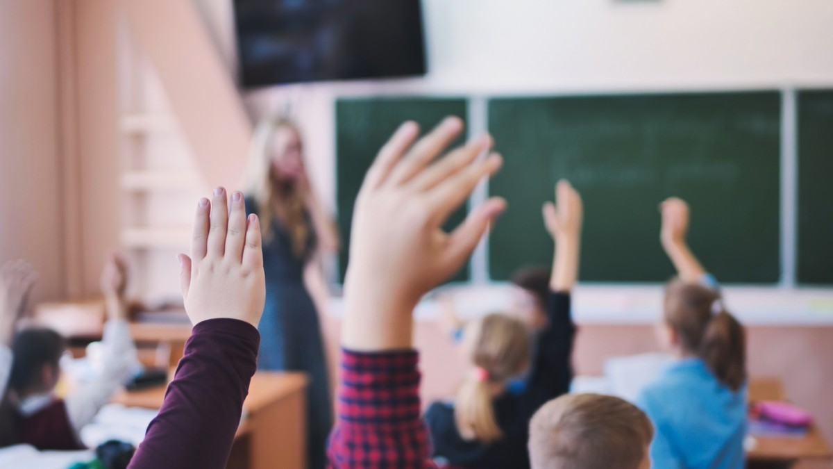 Kezdődik az iskola, de mikor lesznek a szünetek? A legfontosabb tudnivalók az idei tanévről