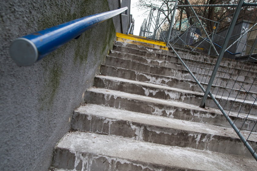 Trwa remont schodów łączących Dolną i Górną Wildę