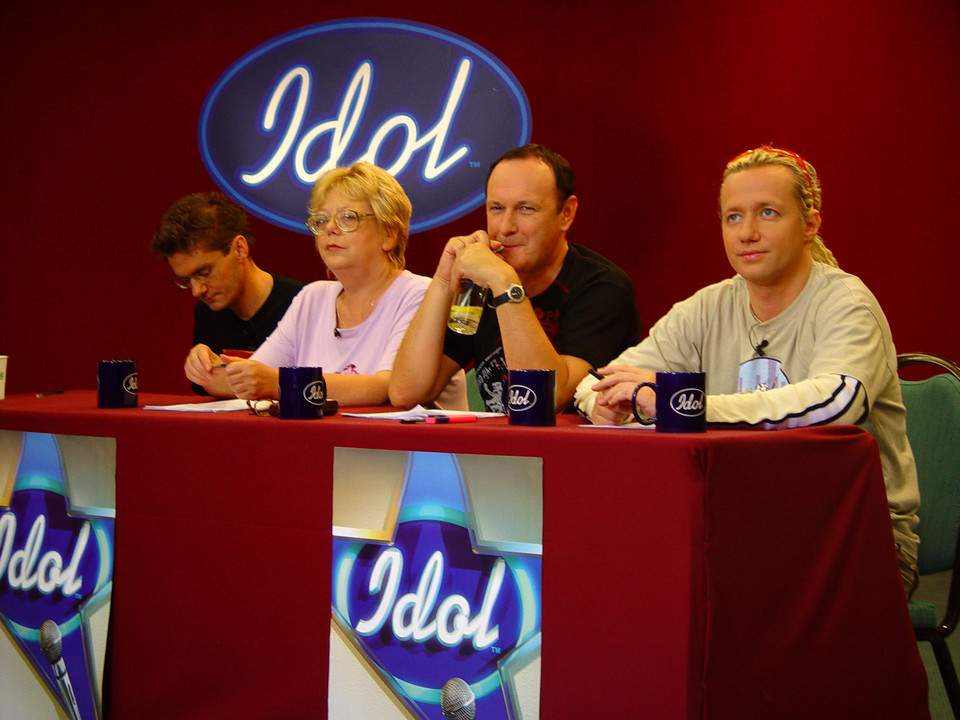 "Idol": archiwalne zdjęcia z pierwszych edycji programu: Kuba Wojewódzki, Elżbieta Zapendowska, Jacek Cygan i Robert Leszczyński