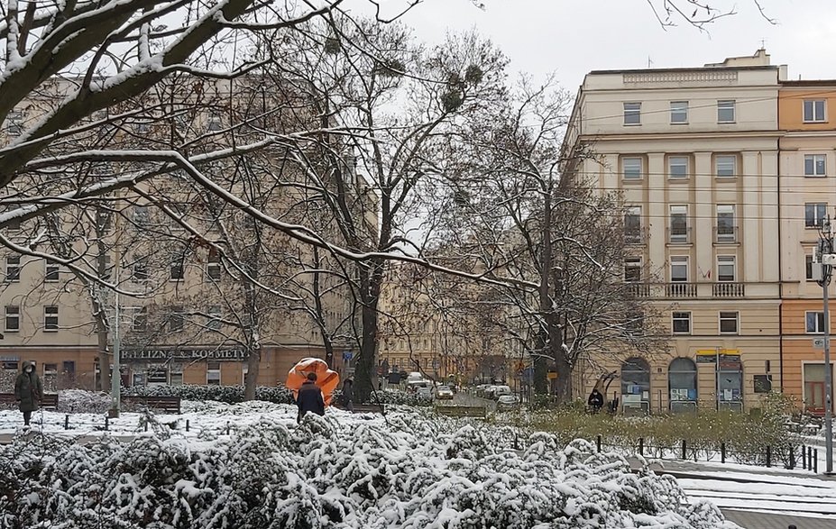 Poznański soceralizm: Plac Cyryla Ratajskiego kiedyś i dziś