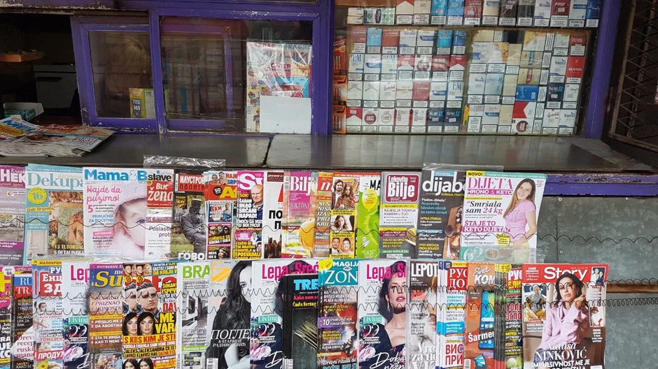 Rafovi kioska se prazne