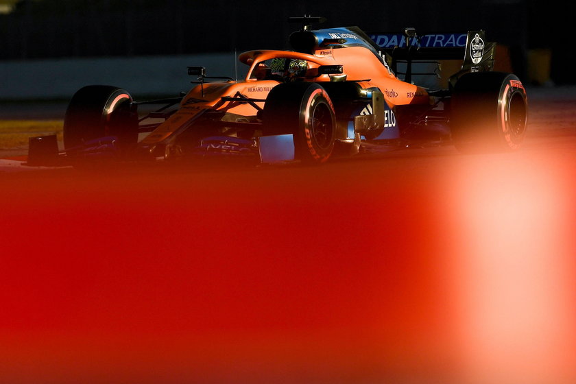 McLaren obniża zarobki