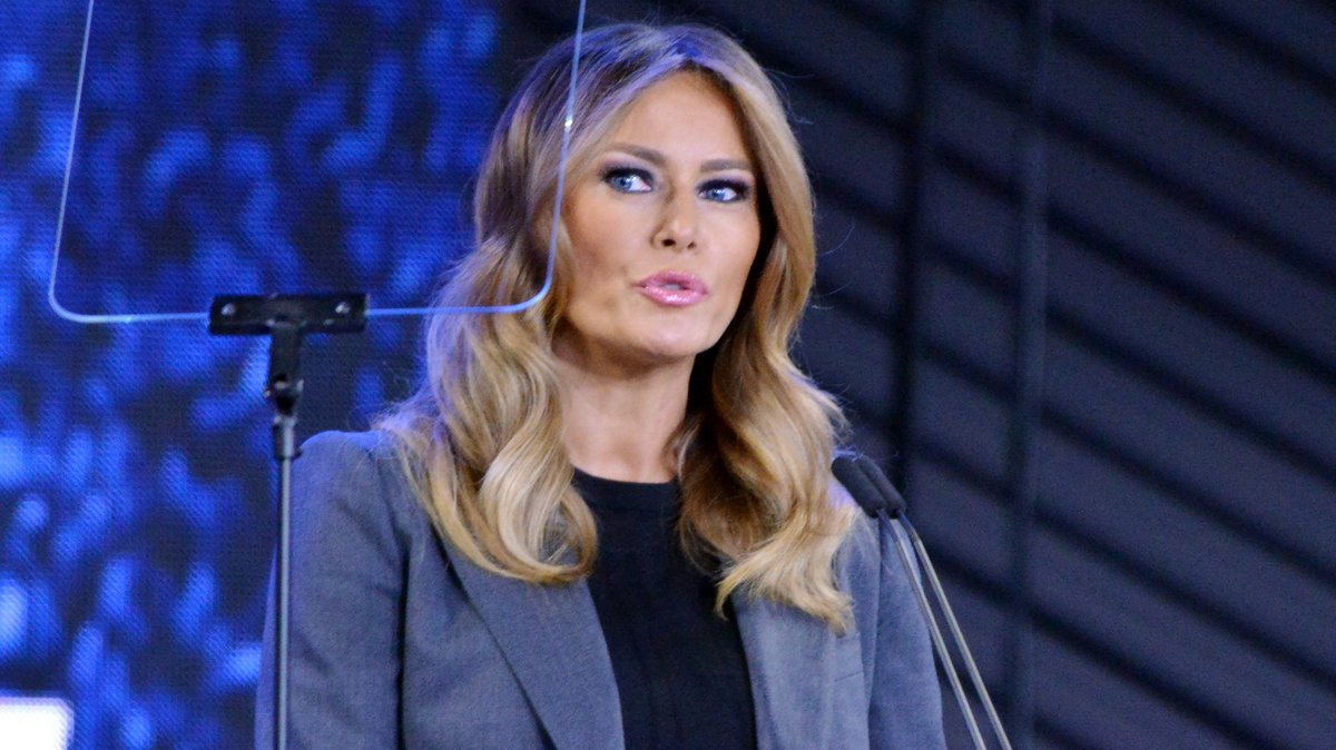 Melania Trump w poważnych tarapatach. Miał przez nią stracić grube miliony  - Plejada