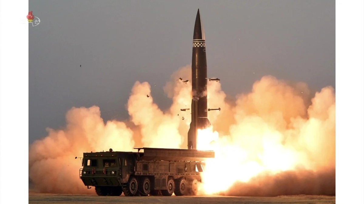 kn23, rakieta,korea północna, wyrzutnia