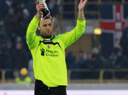 Boruc puścił trzy gole. Przy jednym "zaspał". Zobacz wideo