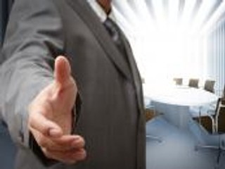 Poszukiwanie pracowników: Kupować talenty, czy je kształtować