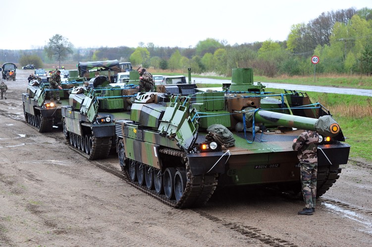 Wcześniej na polskich poligonach ćwiczyli żołnierze wojsk lądowych z USA, Kanady i Wielkiej Brytanii. <br><br>
fot. (mr) PAP/Marcin Bielecki