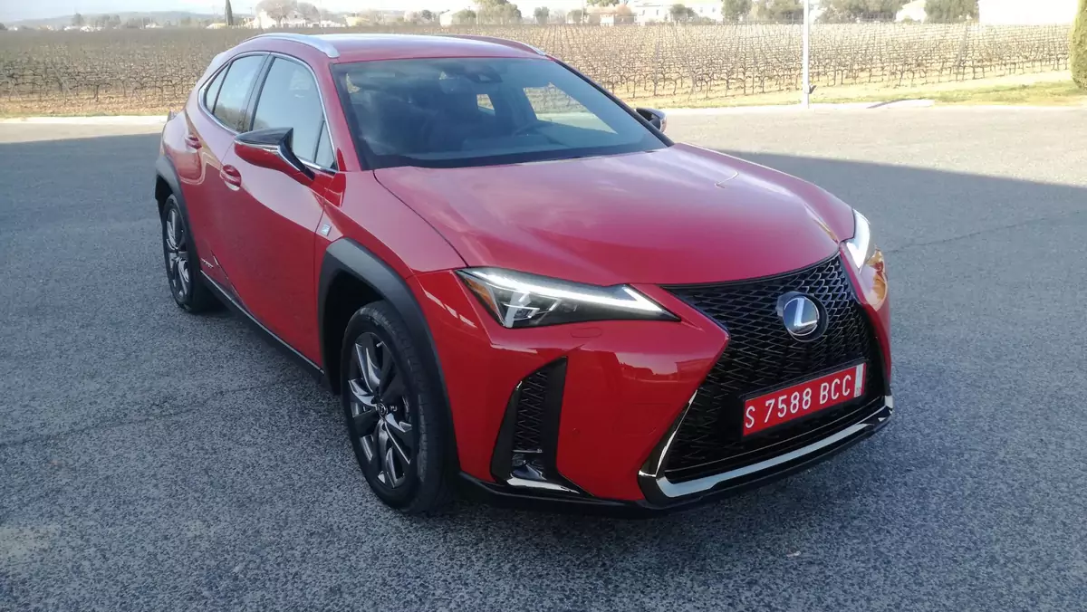 Lexus UX