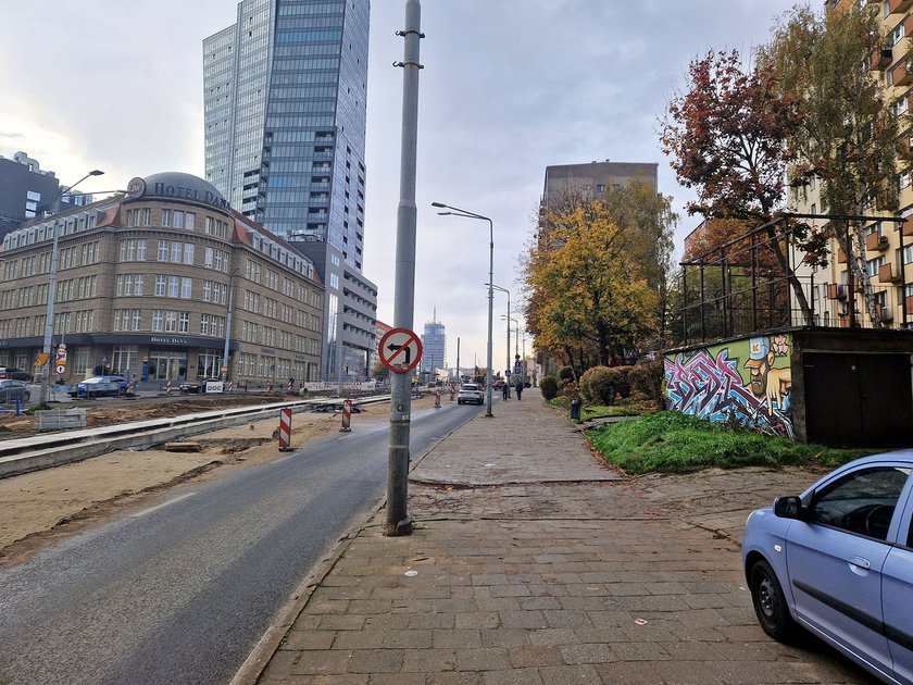 90-latka oddała cenne pamiątki, by ratować wnuka. Wszystko okazało się perfidną grą oszustów