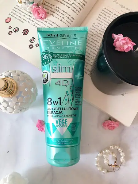 Nasz test produktów Slim Extreme Eveline Cosmetics/ fot. Marta Podściańska