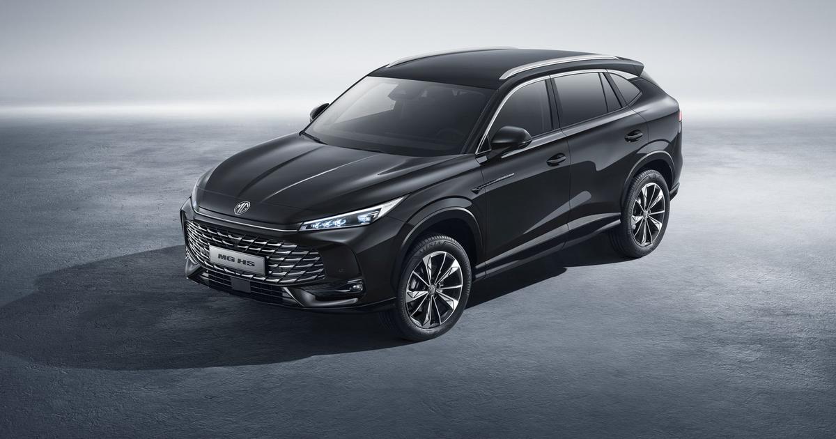 The new MG HS is a sensation. Cheap Chinese SUV will attract crowds to Polish showrooms