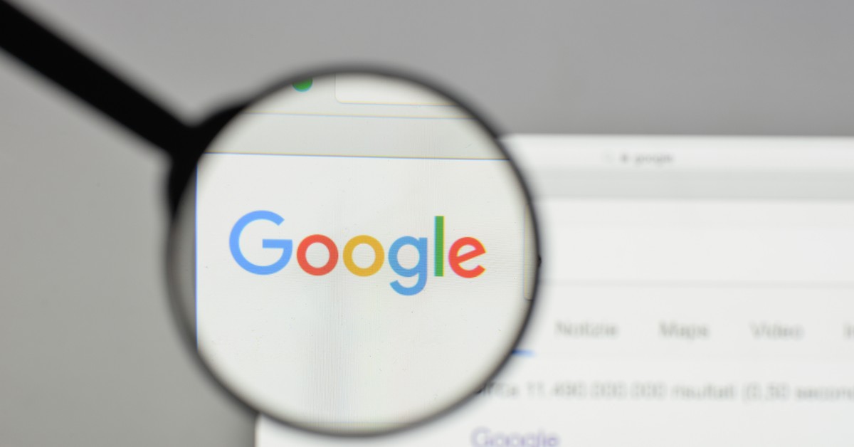 Politics first. What were Polish net  users following in 2025?