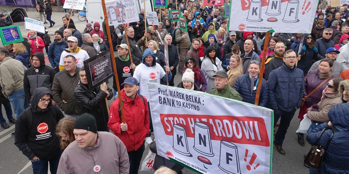 Centrum im. Władysława Grabskiego uważa, że problem frankowiczów rozwiąże modyfikacja istniejącego funduszu wsparcia kredytobiorców