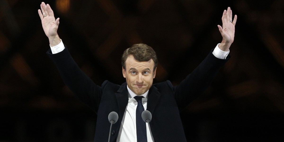 Emmanuel Macron został prezydentem Francji. Uzyskując 66,06 proc. głosów, będzie najmłodszym szefem państwa francuskiego od 1848 roku. Macron pokonał swą rywalkę, Marine Le Pen, która zdobyła 33,94 proc. oddanych głosów.