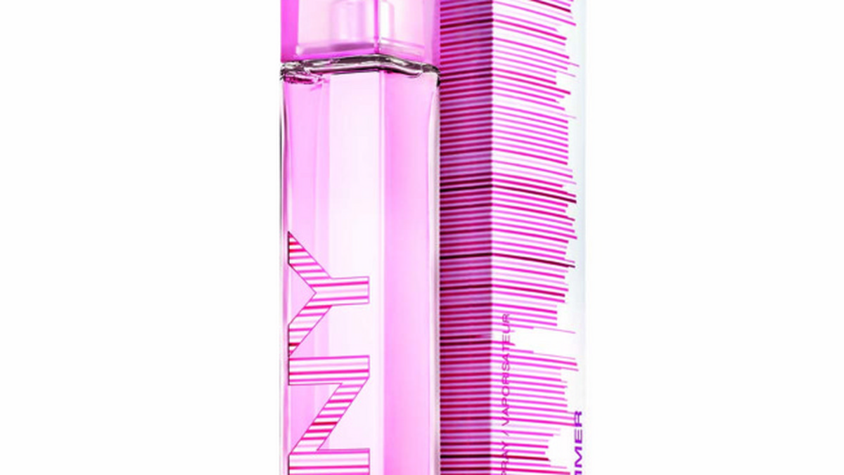 DKNY celebruje nadejście ciepłych dni nowym zapachem z limitowanej serii dla kobiet.