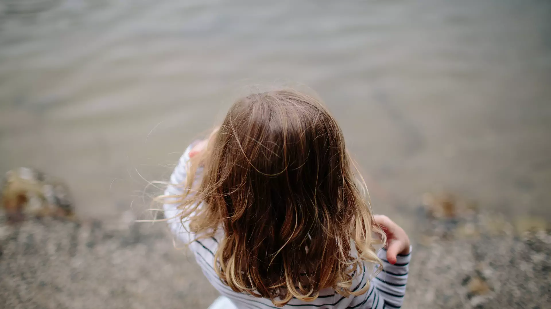 5 zwykłych zdań, którymi dziecko cicho prosi o pomoc