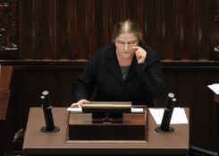 Karabin maszynowy czy karykatura? Kim jest Krystyna Pawłowicz?