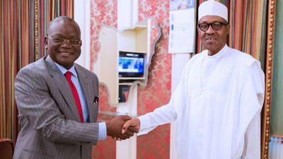 Samuel Ortom (left) and President Muhammadu Buhari (right) [DailyPost]