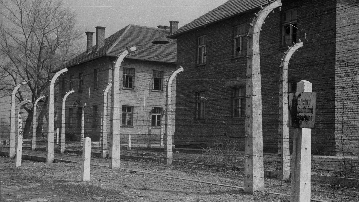 80 lat temu rozpoczęły się Marsze Śmierci, w których zginęło co najmniej 9 tysięcy więźniów [Źródło: PAP]