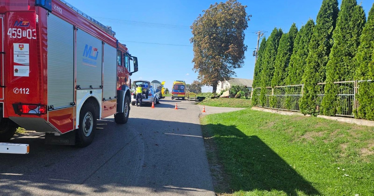 Ośmiolatka wbiegła nagle pod samochód. Przekazano tragiczną informację