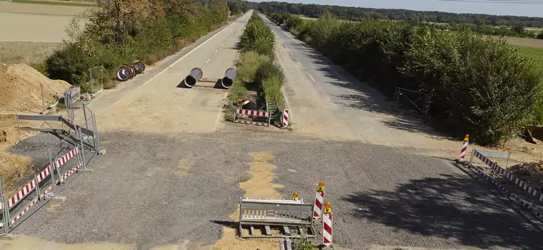 Opuszczona autostrada A4 straszy pustką. Od lat nikt nią nie jechał