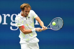 Niespodzianka w Metz. Lider rankingu ATP odpadł w 2. rundzie