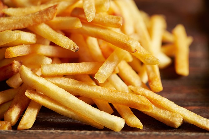 Pomfrit se u restoranima najčešće prži dva puta