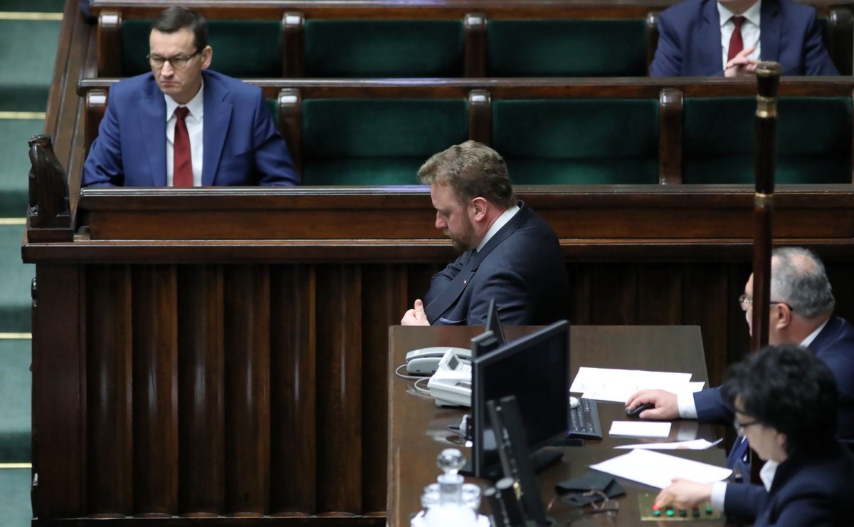 Mateusz Morawiecki i Łukasz Szumowski w Sejmie