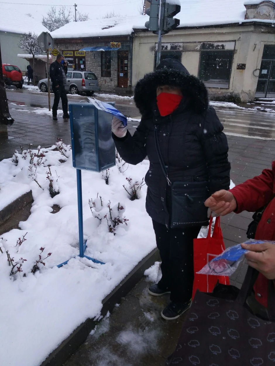 Svrljig deli besplatne maske građanima