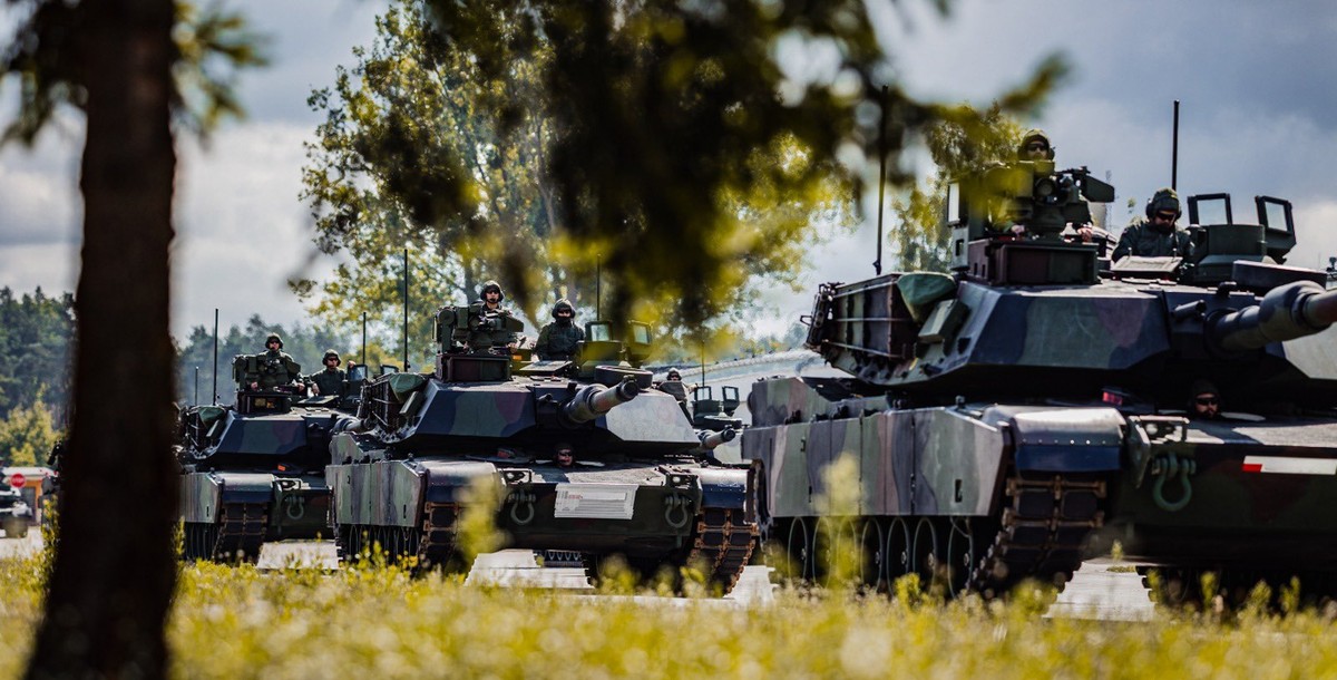 Czołgi jadą w stronę Warszawy
