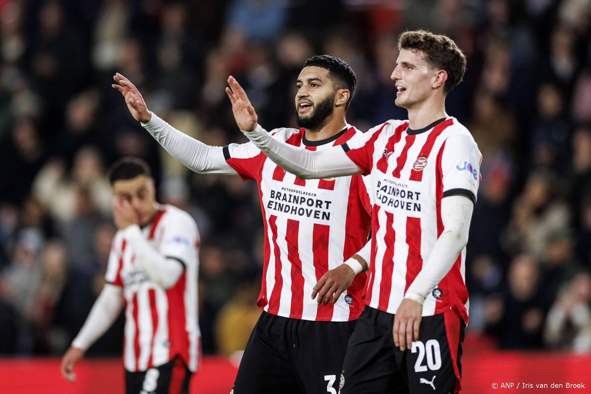 PSV begint met Til als spits tegen AZ in de cruciale titelstrijd