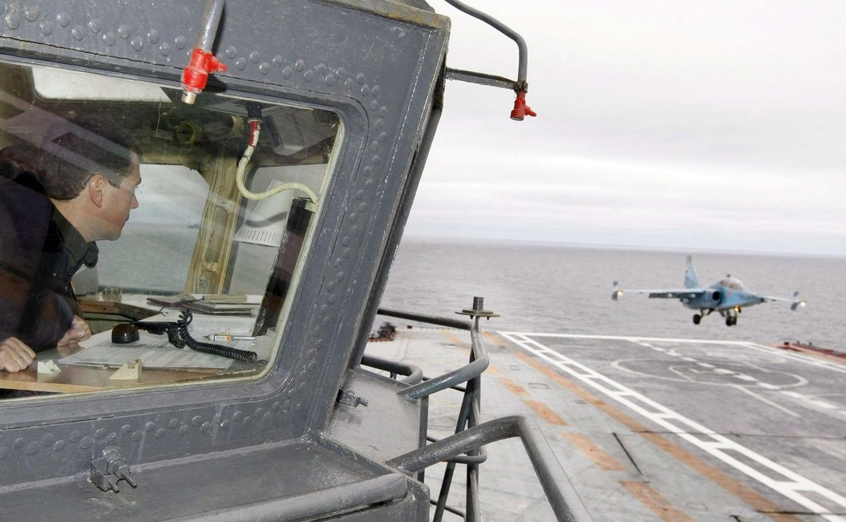 Pokład lotniskowca Admirał Kuzniecow