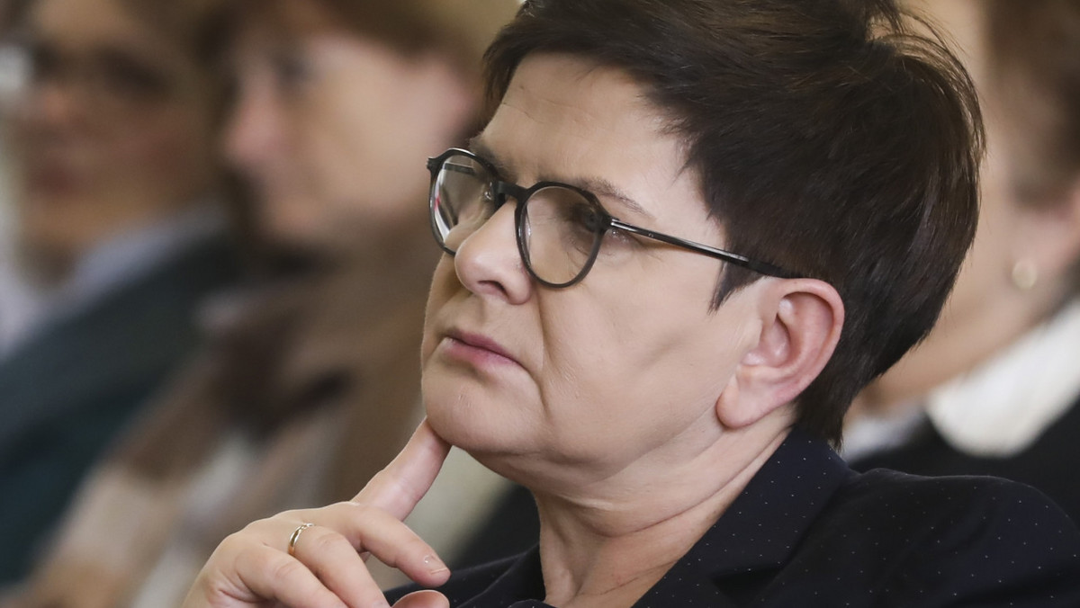 Beata Szydło dziwi się "niektórym byłym członkom rządu". Chodzi o wiek emerytalny