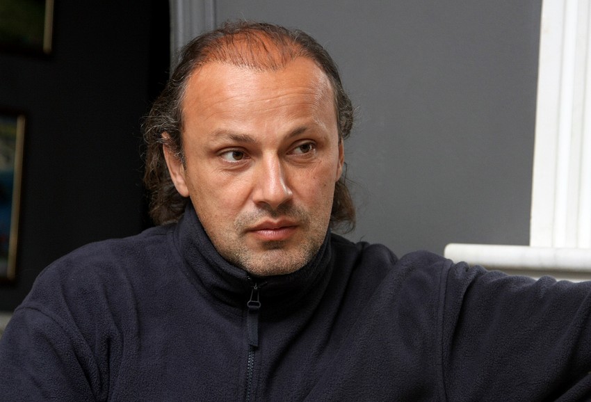 Karađorđe radi kao dostavljač