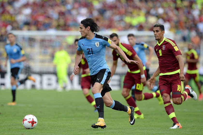 Soccer Football - 2018 World Cup Qualifiers - Uruguay v Bolivia