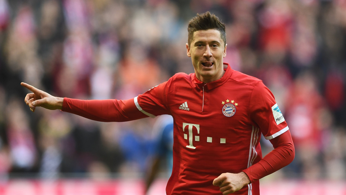 Robert Lewandowski został najlepszym piłkarzem 22. kolejki niemieckiej ekstraklasy według magazynu "Kicker". Polak, który w ten sposób wyróżniony został również w styczniu, otrzymał najwyższą możliwą notę - 1,00.