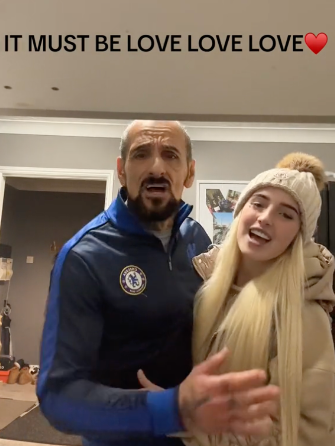 Mladučká Keisha presne vie, čo chce, a to život so svojím o 40 rokov starším priateľom.