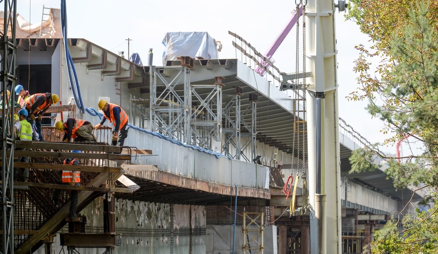 Most Łazienkowski ma zostać oficjalnie oddany do użytku 31 października. <br><br>(obm/cat) PAP/Marcin Obara