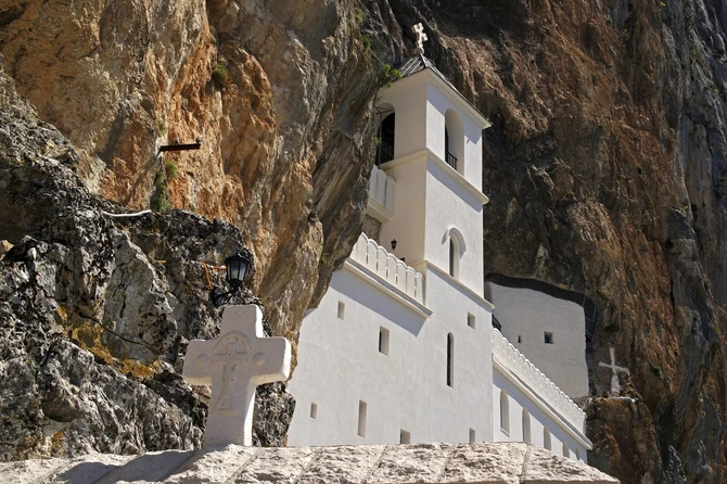 Manastir Ostrog