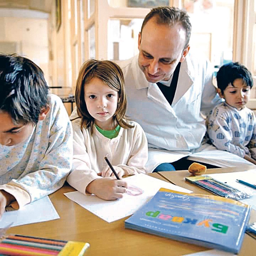 Najveću zahvalnost za ovo visoko priznanje dugujem roditeljima i đacima koji su celu priču "zakuvali", iskren je Predrag Starčević